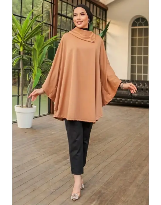 Omarı Şık Düğme Detaylı Bej Panço