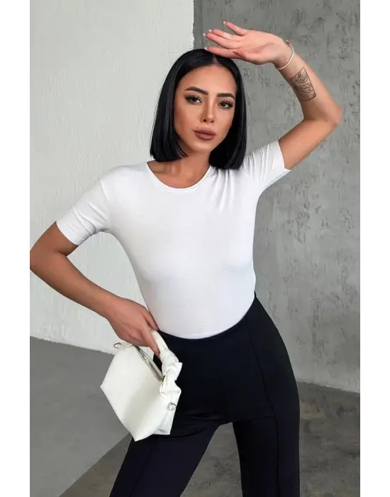 Omarı Şık Kısa Kollu Likralı Viskon Penye Beyaz Body