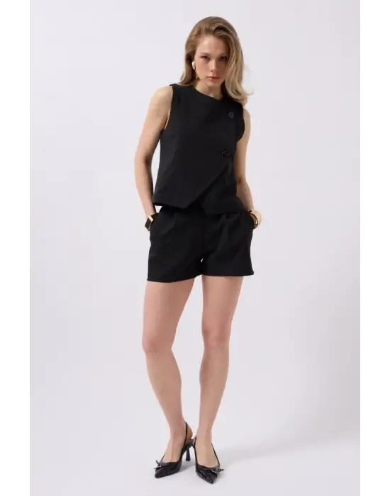 Omarı Özgün Tarzıyla Yandan Düğmeli Yelek