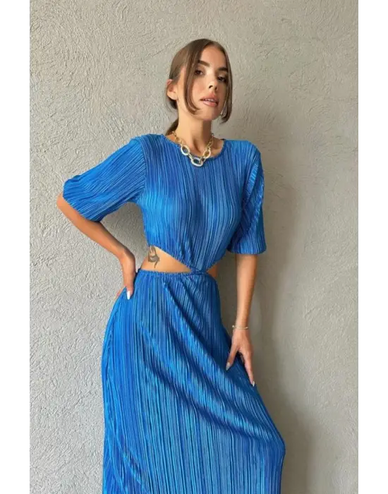 Omarı Şık Mavi Elbise