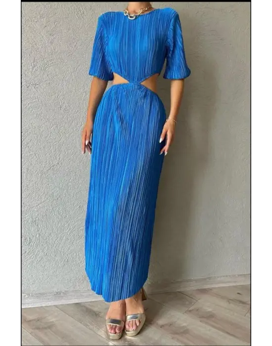 Omarı Şık Mavi Elbise