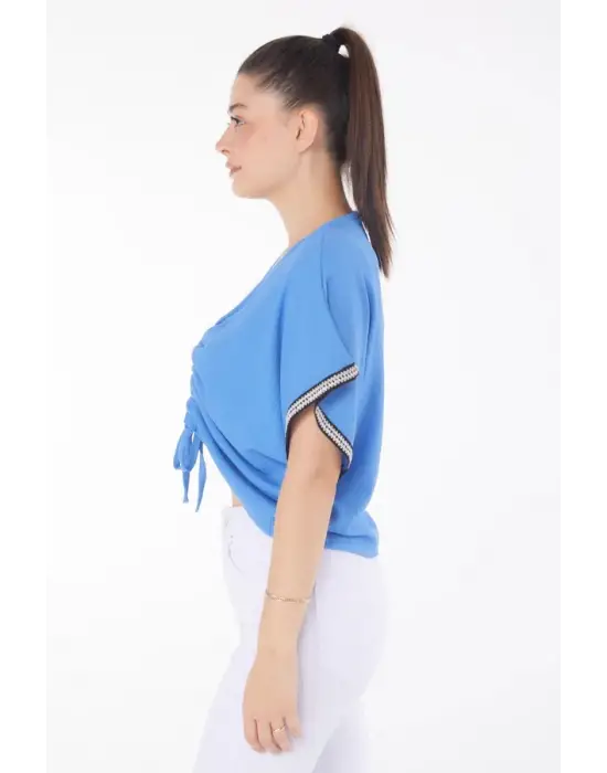 Omarı Şık Detaylı V Yaka Bluz