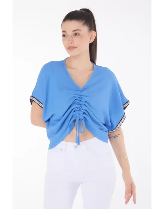 Omarı Şık Detaylı V Yaka Bluz