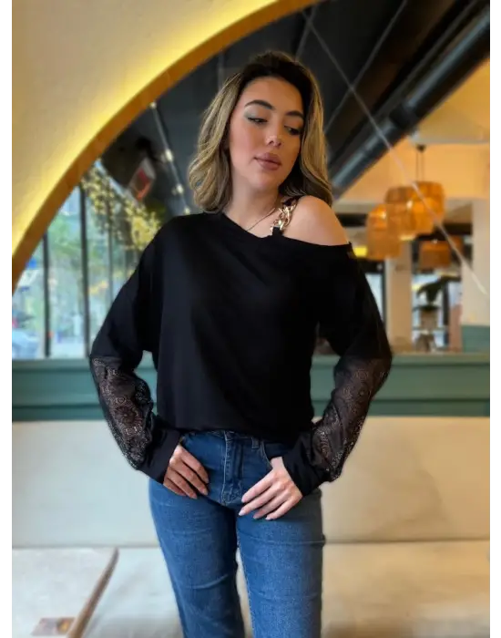Omarı Tek Omuzlu Dantel Detaylı Uzun Kollu Kadın Bluzu
