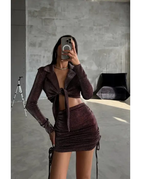 Omarı Sımlı Kumaş Crop Bluz ve Kısa Büzgü Etek Seti - Bordo