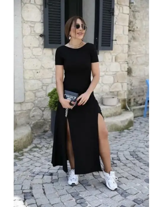 Omarı Şık ve Zarif Kısa Kollu Viskon Elbise