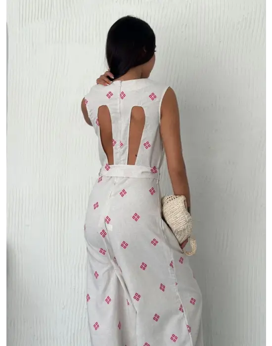 Modern Sırt Dekolteli Beyaz Tulum