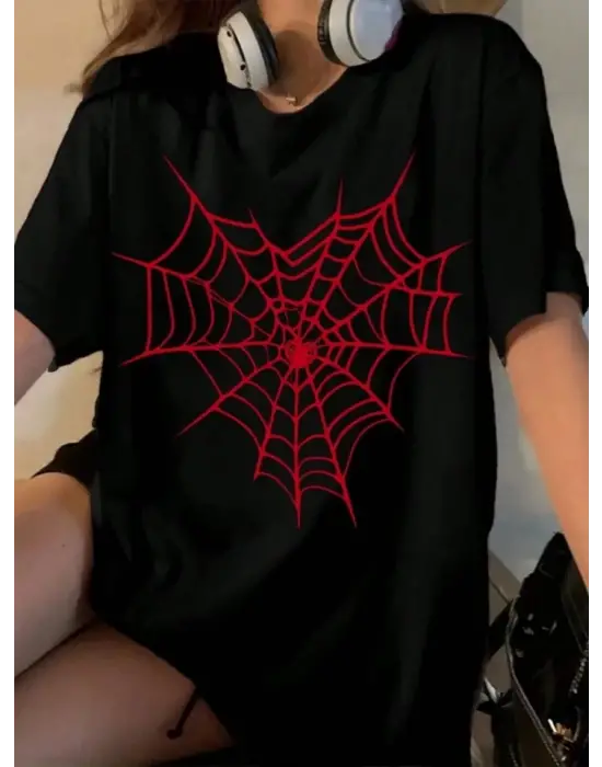 Omarı Siyah Baskılı Gözlüklü T-shirt