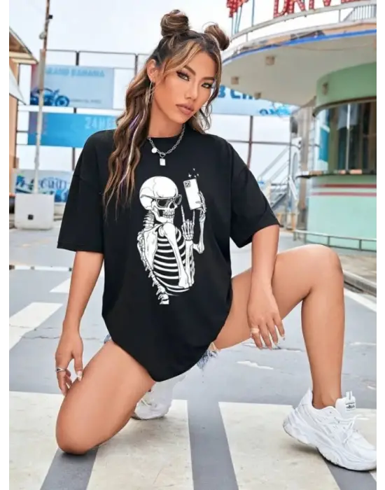 Omarı Siyah Baskılı T-shirt - Yenilikçi Tasarım