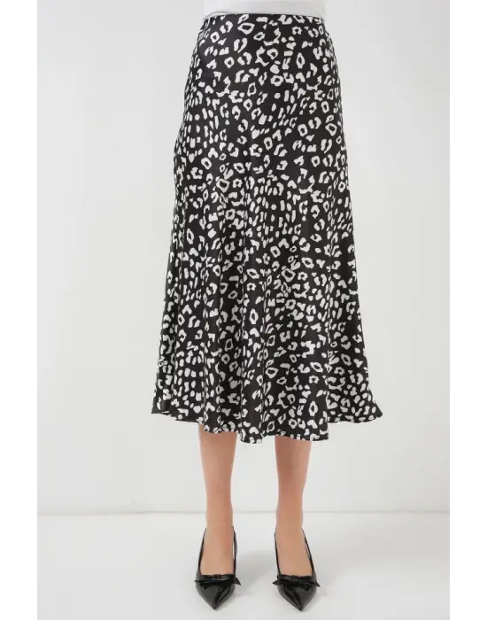 Siyah Beyaz Desenli Saten Etek 15806