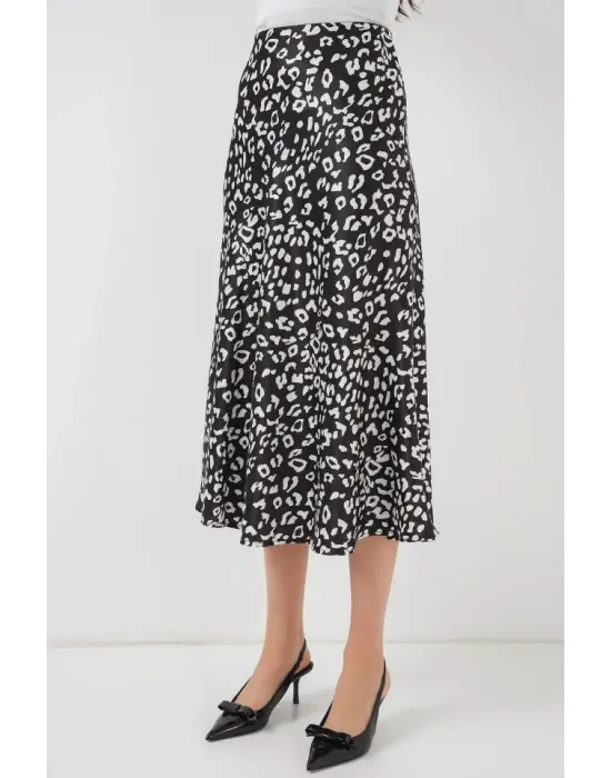 Siyah Beyaz Desenli Saten Etek 15806