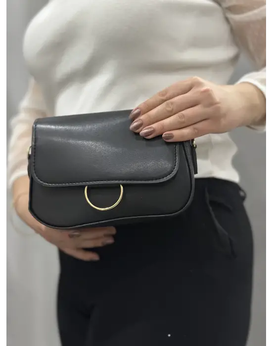 Omarı Şık Siyah Cilt Çanta