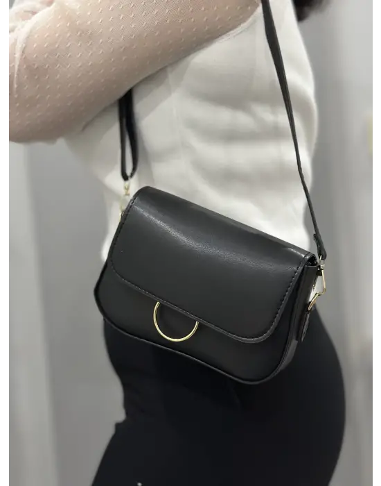 Omarı Şık Siyah Cilt Çanta