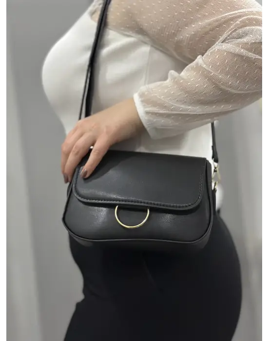 Omarı Şık Siyah Cilt Çanta