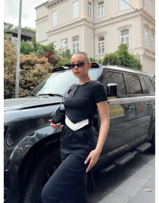 Omarı Trendsetter Siyah Düğme Yakalı Alt Üst Takım