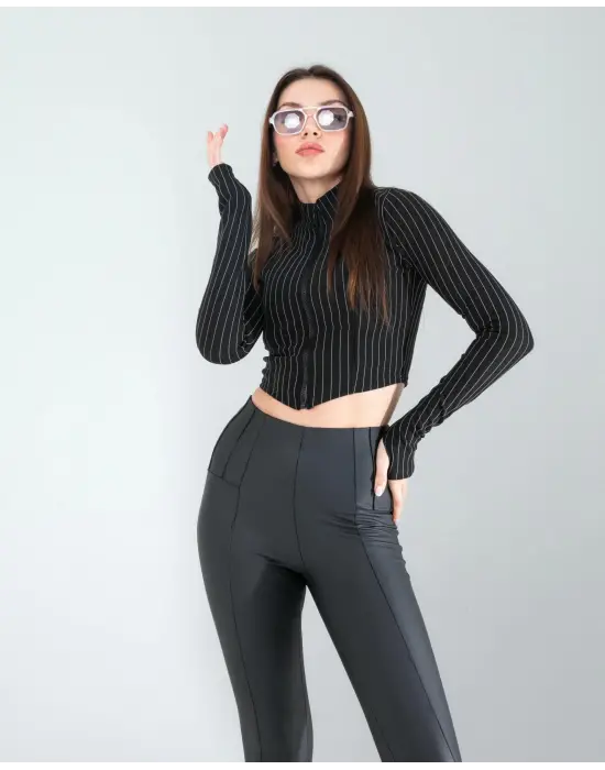 Omarı Siyah Parmak Geçmeli Crop Bluz