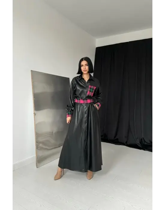 Omarı Şık Siyah Deri Etekli Takım