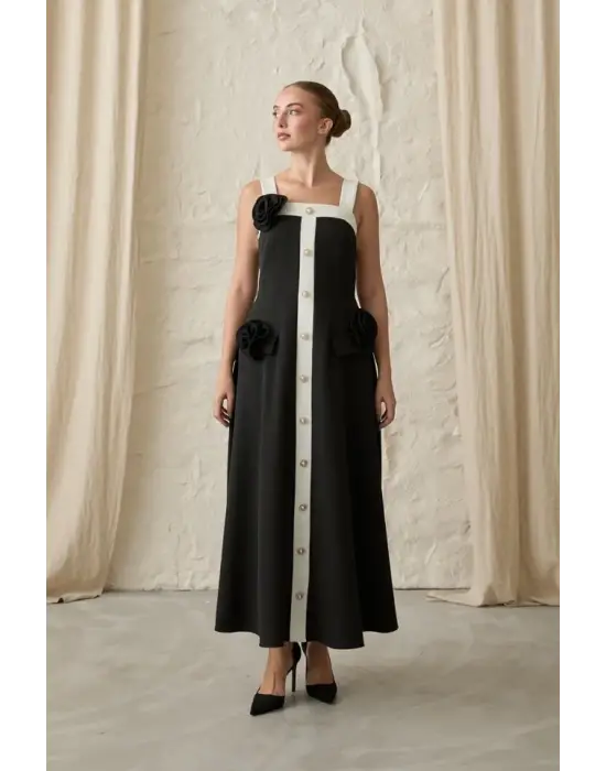 Omarı Zarif Siyah Güllü Elbise