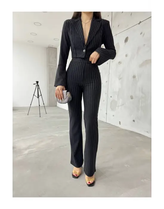 Modern İspanyol Kollu Çizgili Takım