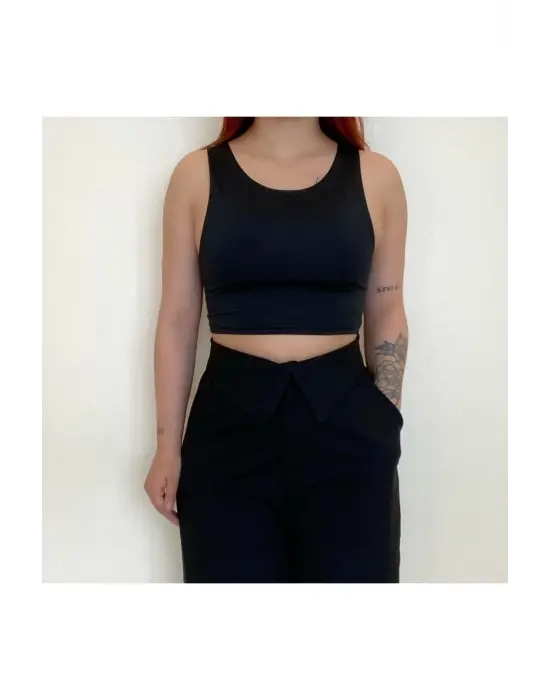 Omarı Kalın Askılı Siyah Crop Top