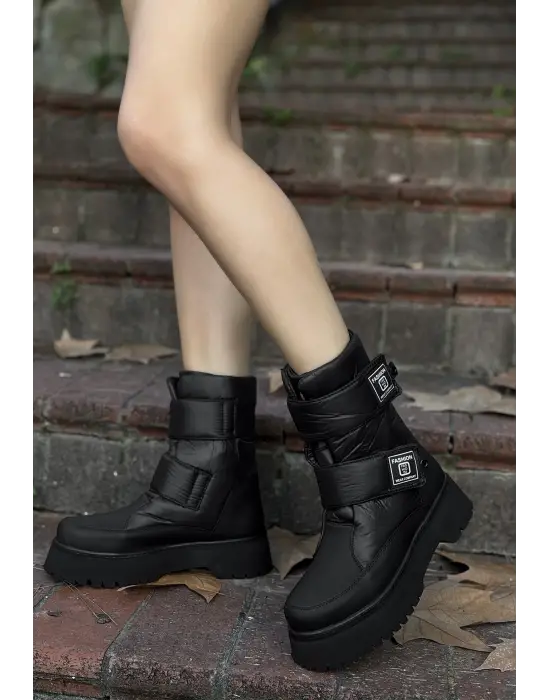 Omarı Siyah Kış Botu - Trendy ve Şık Tasarım