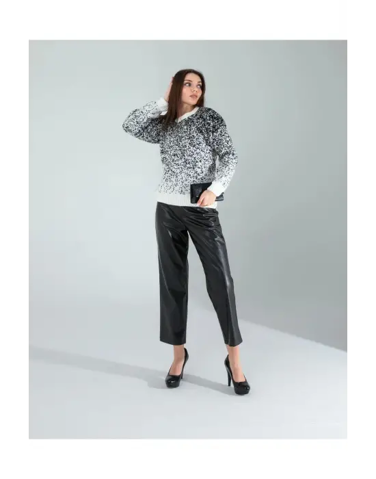 Siyah Kar Tanesi Desenli Triko Kazak