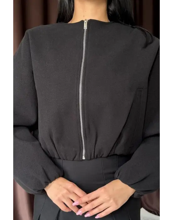 Omarı Siyah Fermuarlı Kısa Bomber Ceket
