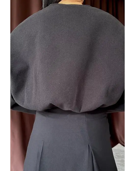 Omarı Siyah Fermuarlı Kısa Bomber Ceket