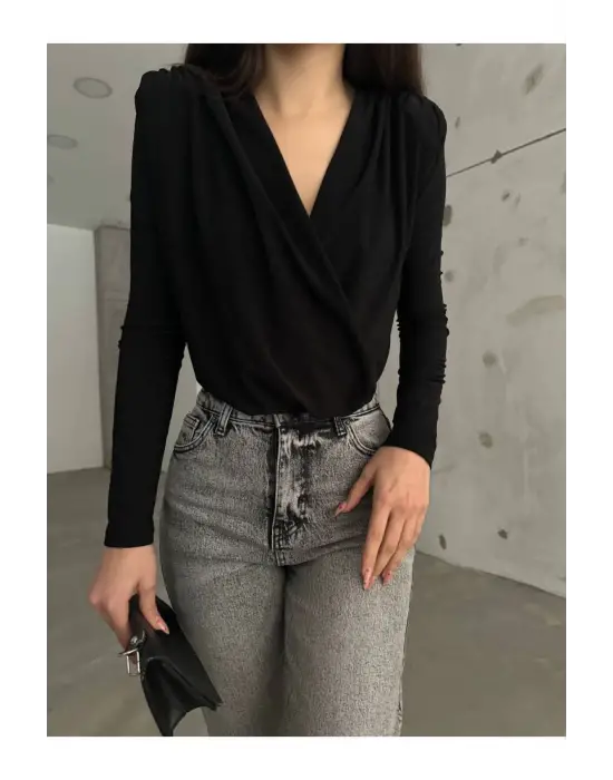 Omarı Şık Vatkalı Siyah Bodysuit