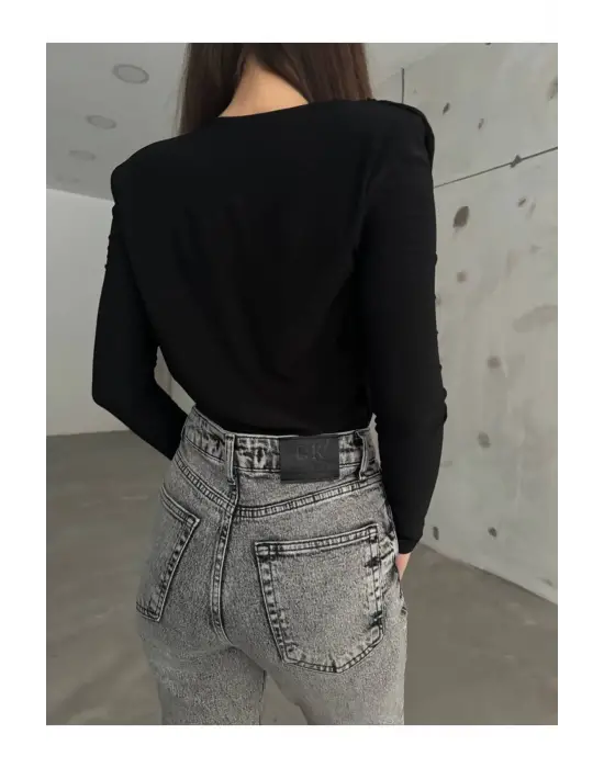 Omarı Şık Vatkalı Siyah Bodysuit