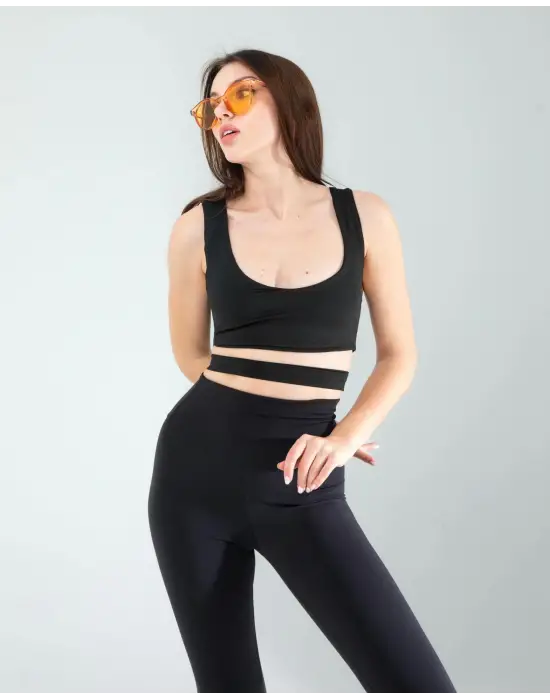 Omarı Siyah Önü Kurdeleli Askılı Crop Top