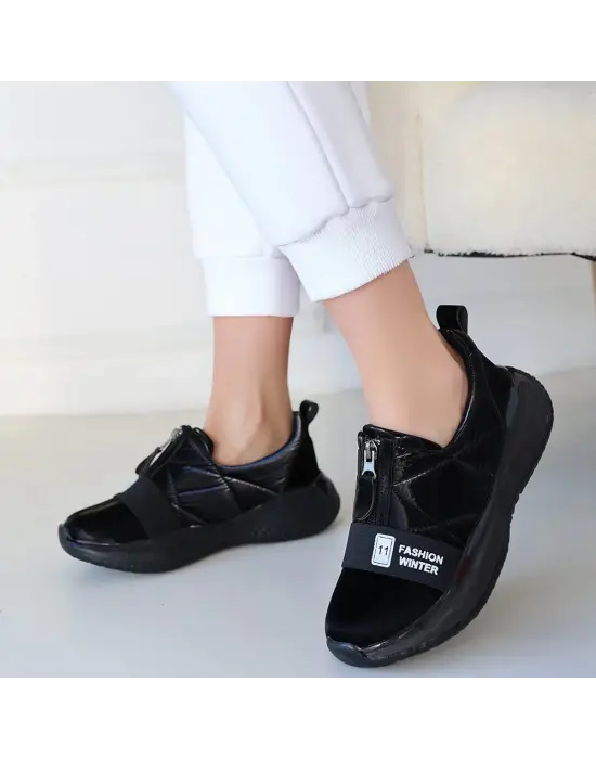 Omarı Siyah Tabanlı Paraşüt Desenli Spor Ayakkabı