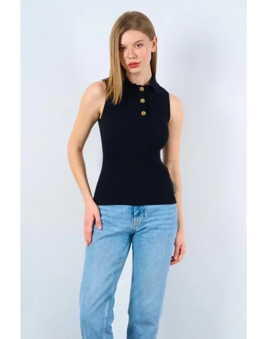 Omarı Siyah Renkli Patlı Düğmeli Triko Atlet