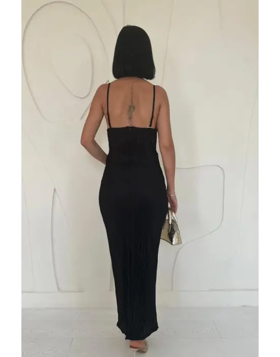 Omarı Siyah Piliseli V Yaka Elbise