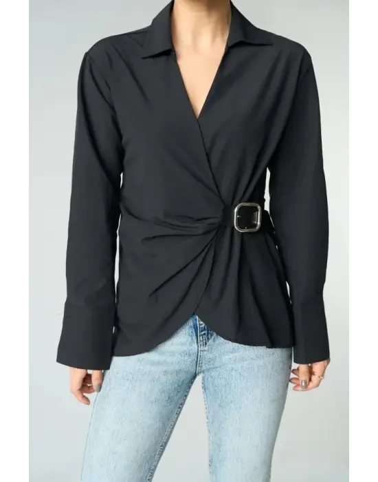 Omarı Şık Siyah Kemerli Gömlek