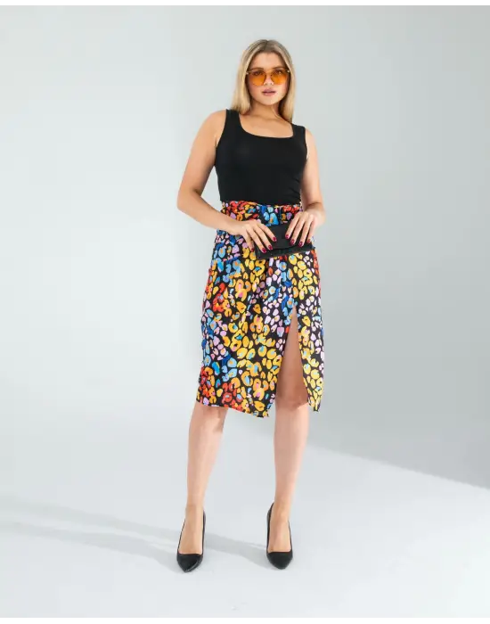 Etkileyici Yan Yırtmaçlı Etek