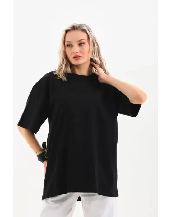 Omarı Rahat ve Şık Bisiklet Yaka Oversize T-Shirt - Siyah