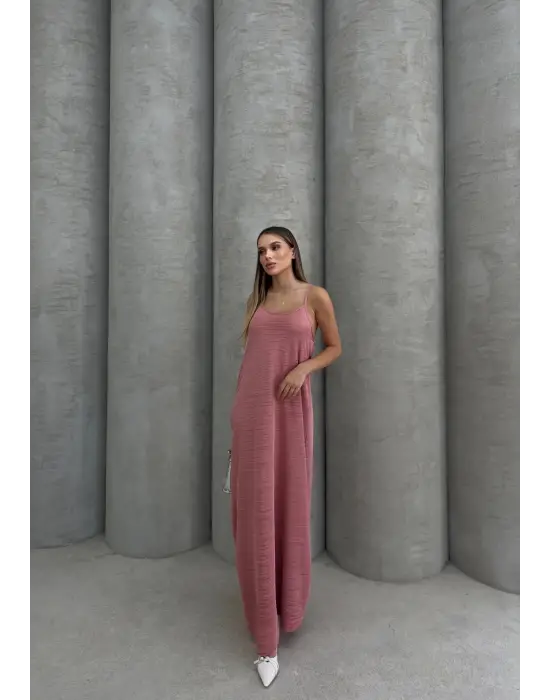 Omarı Göz Alıcı Piliseli Uzun Elbise