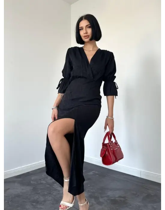 Omarı Yırtmaç Detaylı Siyah Jakar Elbise