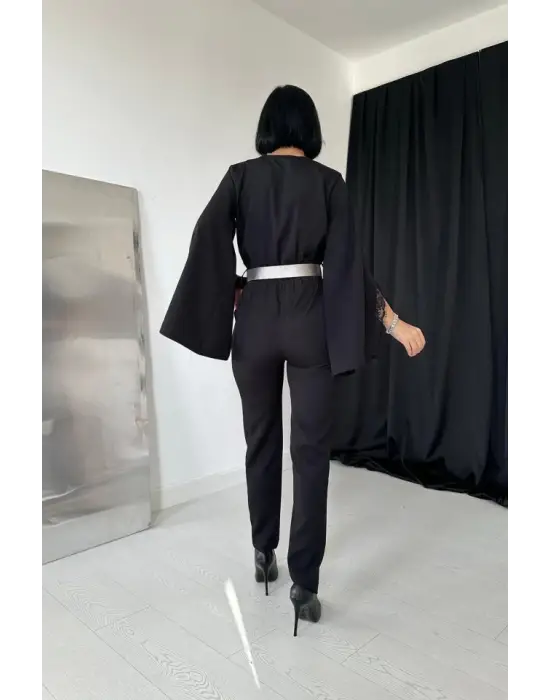 Omarı Büyüleyici Yırtmaçlı Siyah Tulum