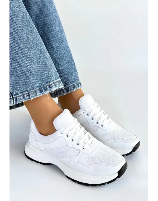 Slar Beyaz Cilt Bağcıklı Spor Ayakkabı