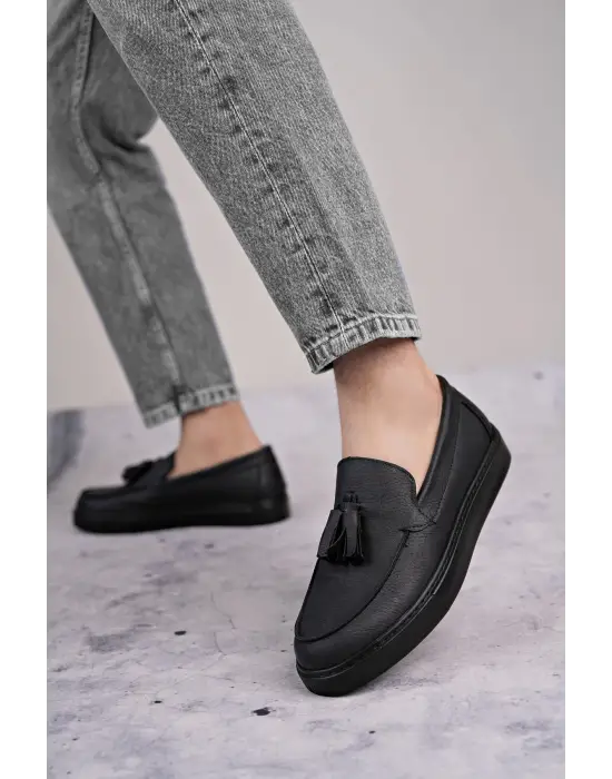 Omarı Püsküllü Siyah Cilt Erkek Günlük Ayakkabı