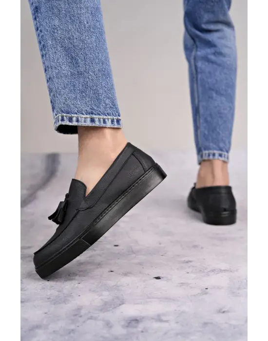 Omarı Püsküllü Siyah Cilt Erkek Günlük Ayakkabı