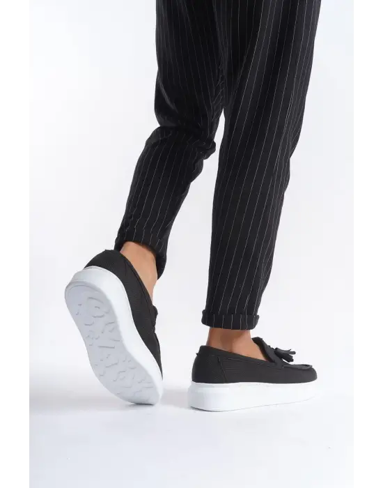 Omarı Püsküllü Keten Erkek Günlük Spor Ayakkabı - Siyah