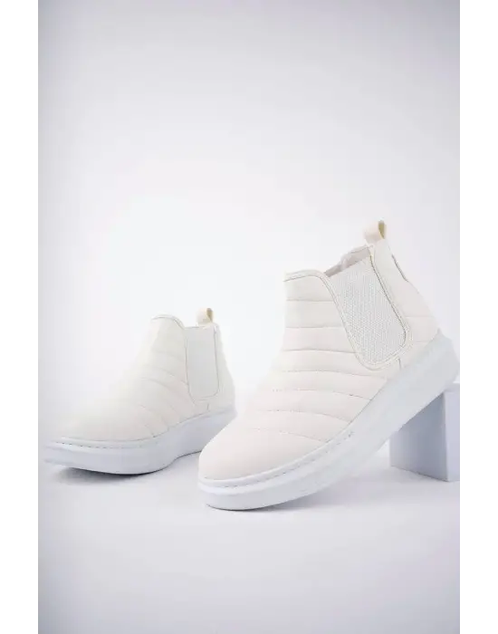 Omarı Hafif ve Rahat Beyaz Erkek Spor Bot