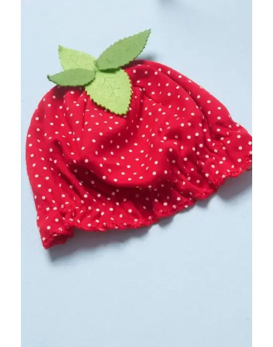 Omarı Çilek Desenli Bebek Elbisesi Kırmızı