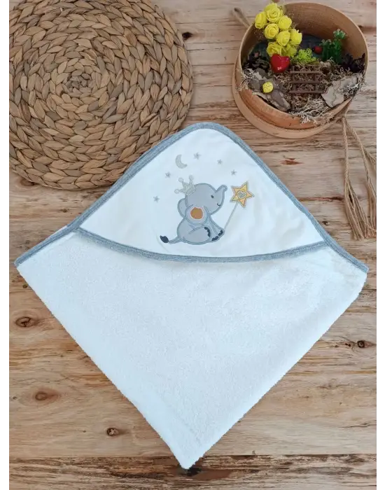 Omarı Yumuşak Fil Desenli Bebek Havlu Seti - Ekru