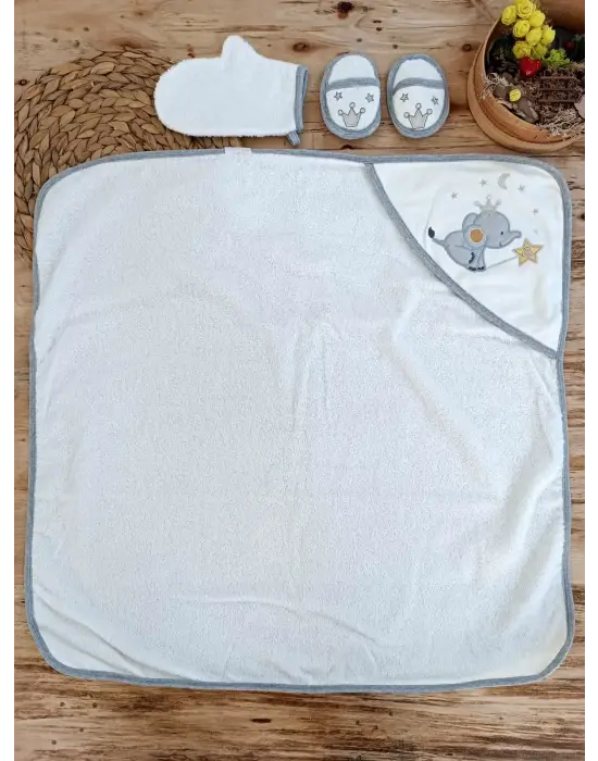 Omarı Yumuşak Fil Desenli Bebek Havlu Seti - Ekru