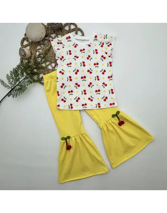 Omarı Sevimli Kiraz Desenli Kız Çocuk Tişört Takımı Sarı
