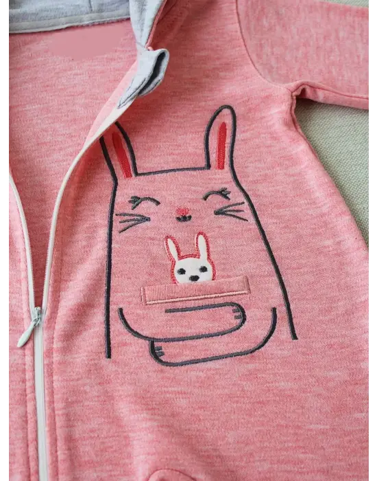 Omarı Yumuşak Kapşonlu Tavşan Nakışlı Bebek Tulumu Pembe